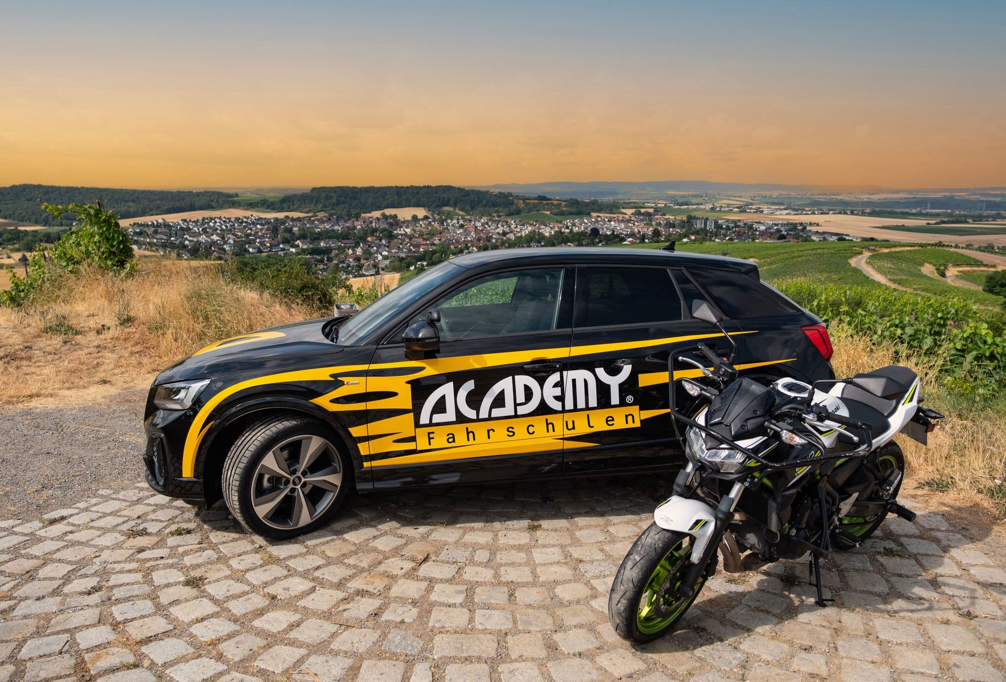 Einfaches lernen von Überall mit digitaler Lern-App.